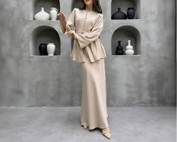 Fashionable and Elegant Single Breasted Decorative Top and Solid Color Fishtail Dress Set for Women's Spring Elegant Dress Set
Fashionable and Elegant Single Breasted Decorative Top and Solid Color Fishtail Dress Set for Women's Spring Elegant Dress Set