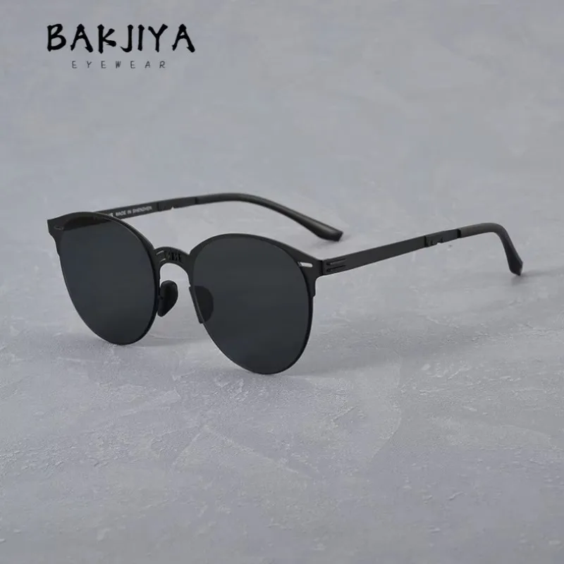 2025 New Titanium Alloy Oval Anti-UV Folding Sunglasses Ultra-thin Portable Folding Eyewear Men Driving Fishing SunGlasses UV400
2025 New Titanium Alloy Oval Anti-UV Folding Sunglasses Ultra-thin Portable Folding Eyewear Men Driving Fishing SunGlasses UV400