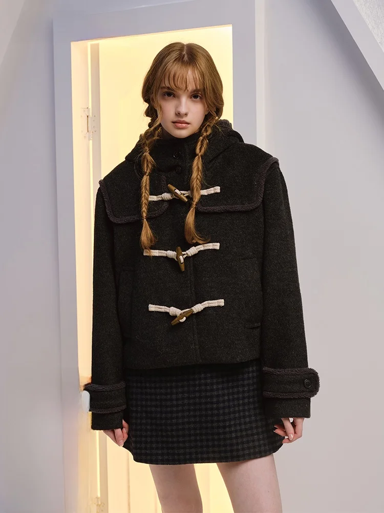 Moonmoi Princ Sle ort Plaid Fur Jaet with Hood for Women Thiened Warm Polyester Wool Blend Button Closure Coat
Moonmoi Princ Sle ort Plaid Fur Jaet with Hood for Women Thiened Warm Polyester Wool Blend Button Closure Coat