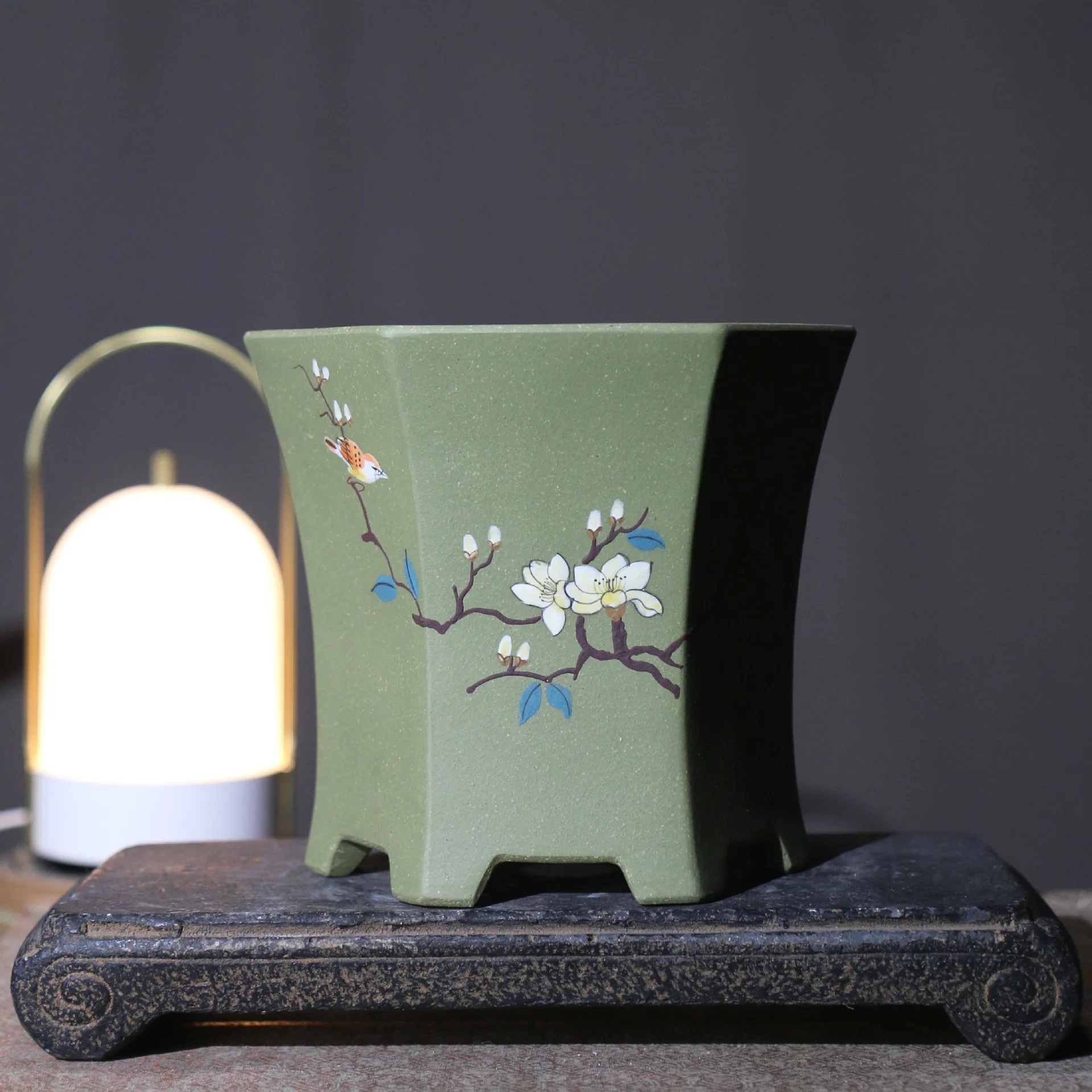 Purple sand flower pot hexagonal hexagonal green mud bonsai pot mud painting Su Ling orchid pot
Purple sand flower pot hexagonal hexagonal green mud bonsai pot mud painting Su Ling orchid pot