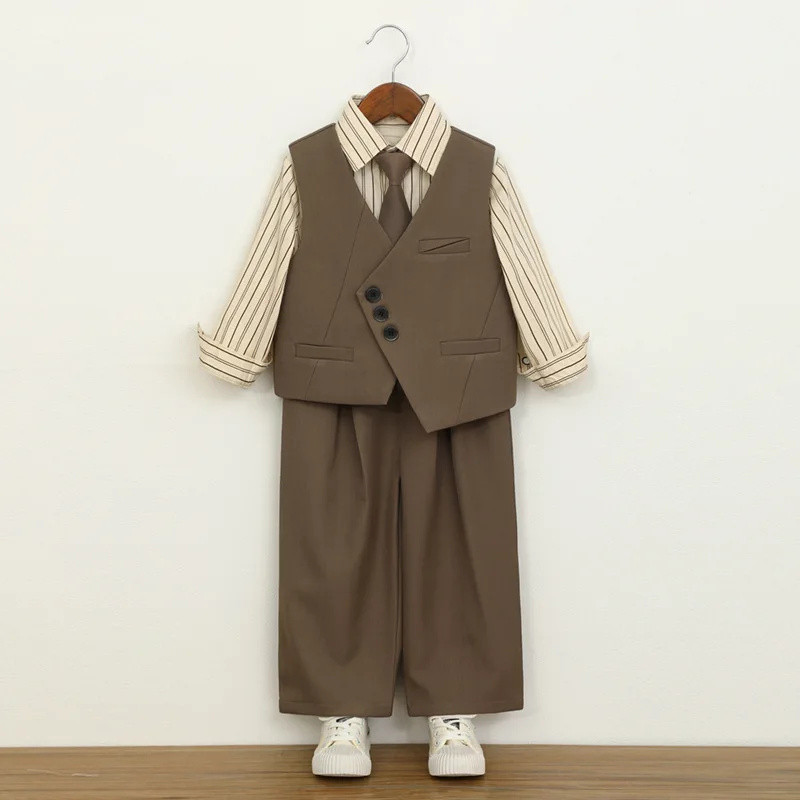 Formal Clothes JUCPKID Four Seasons Children Boys Vest Pant Suits Kids Boys Wedding Suit Baby Birthday Ceremony Little Boys Suit
Formal Clothes JUCPKID Four Seasons Children Boys Vest Pant Suits Kids Boys Wedding Suit Baby Birthday Ceremony Little Boys Suit