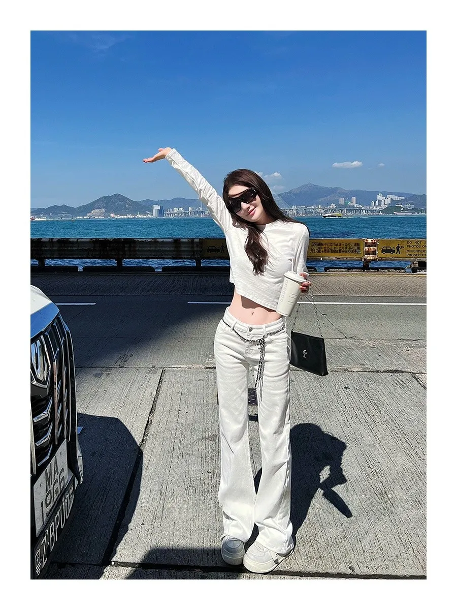 Slim Straight White Denim Jeans American Style Women's Pants mid Waist Versatile Bootcut Trousers for Ladies in Winter
Slim Straight White Denim Jeans American Style Women's Pants mid Waist Versatile Bootcut Trousers for Ladies in Winter