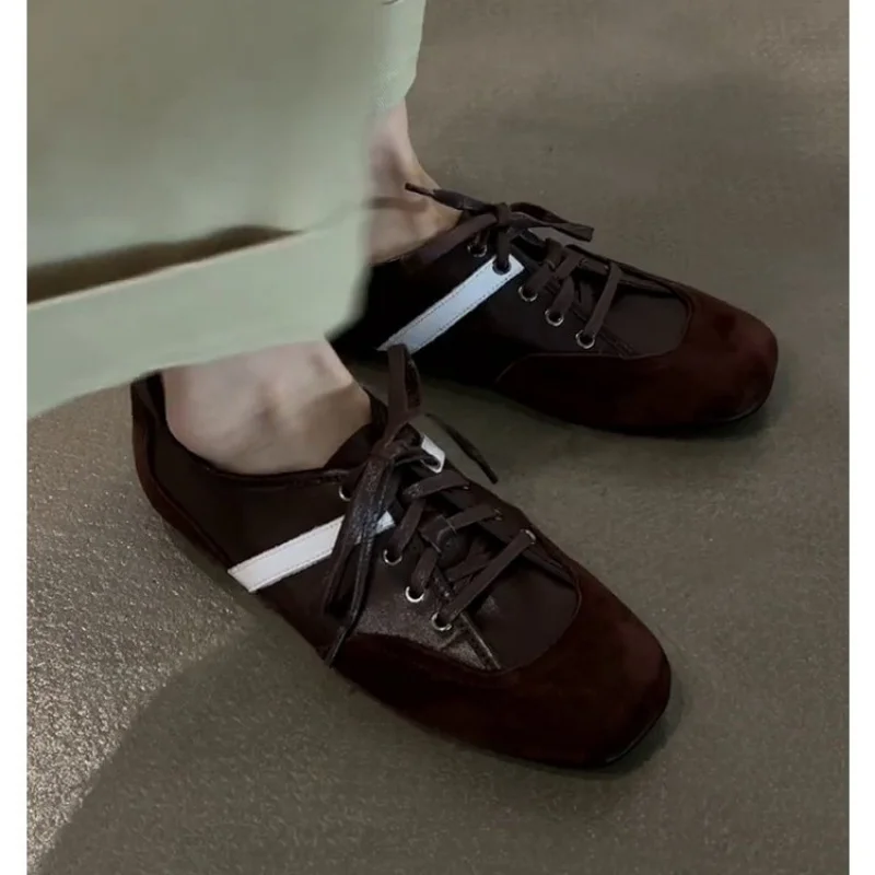2025 Early Fall Must-Have: Women's Retro Academic Sneakers | Ballet-Inspired Training Flats | Versatile Casual Wear
2025 Early Fall Must-Have: Women's Retro Academic Sneakers | Ballet-Inspired Training Flats | Versatile Casual Wear