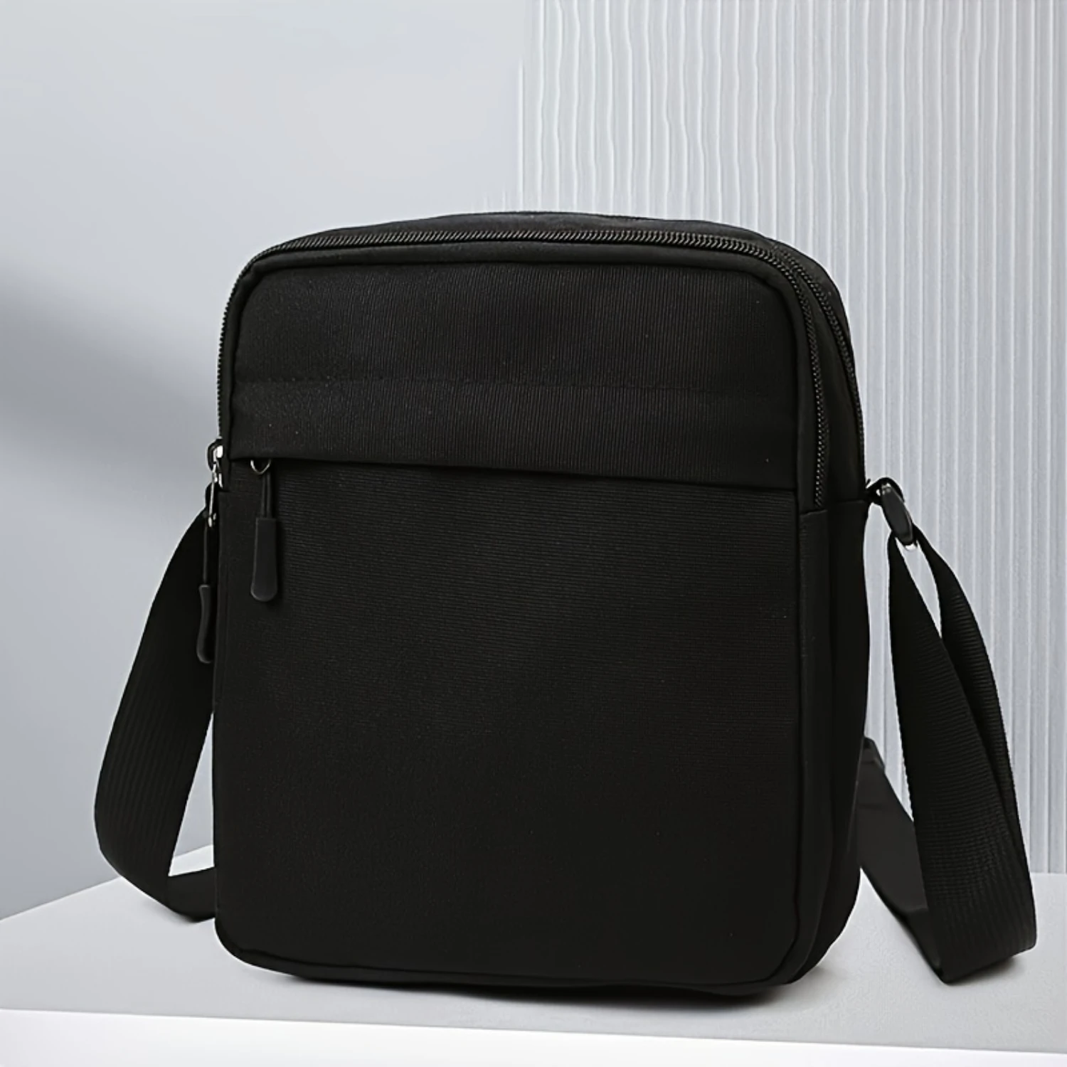 Leisure womens bag Oxford cloth solid color multi compartment outer pocket zipper crossbody bag for daily travel, single should
Leisure womens bag Oxford cloth solid color multi compartment outer pocket zipper crossbody bag for daily travel, single should