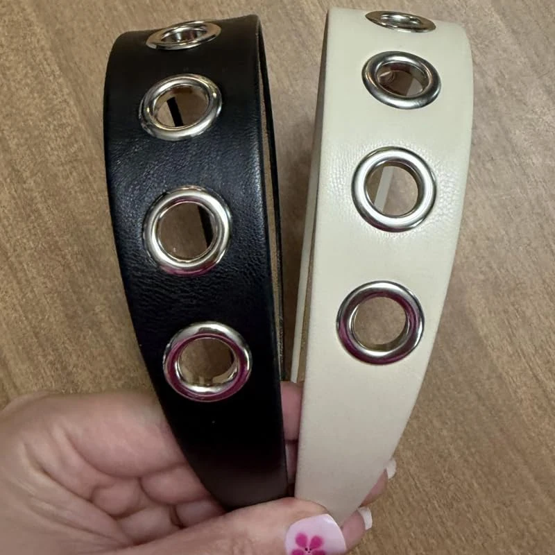 Punk PU Leather Wide Headband Simple Hollowed Circle Hair Hoops Stretchy Metal Rock Hairband Women Fashion Headwear Accessories
Punk PU Leather Wide Headband Simple Hollowed Circle Hair Hoops Stretchy Metal Rock Hairband Women Fashion Headwear Accessories