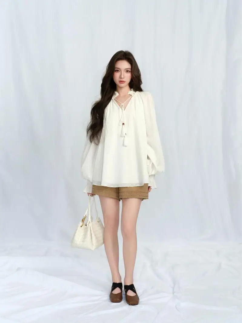 Korean Style Cotton Gingham Long Sleeve V-Neck Tassel Trim Shirt Lantern Sleeve Polka Dot Women's Spring Fashion Top
Korean Style Cotton Gingham Long Sleeve V-Neck Tassel Trim Shirt Lantern Sleeve Polka Dot Women's Spring Fashion Top