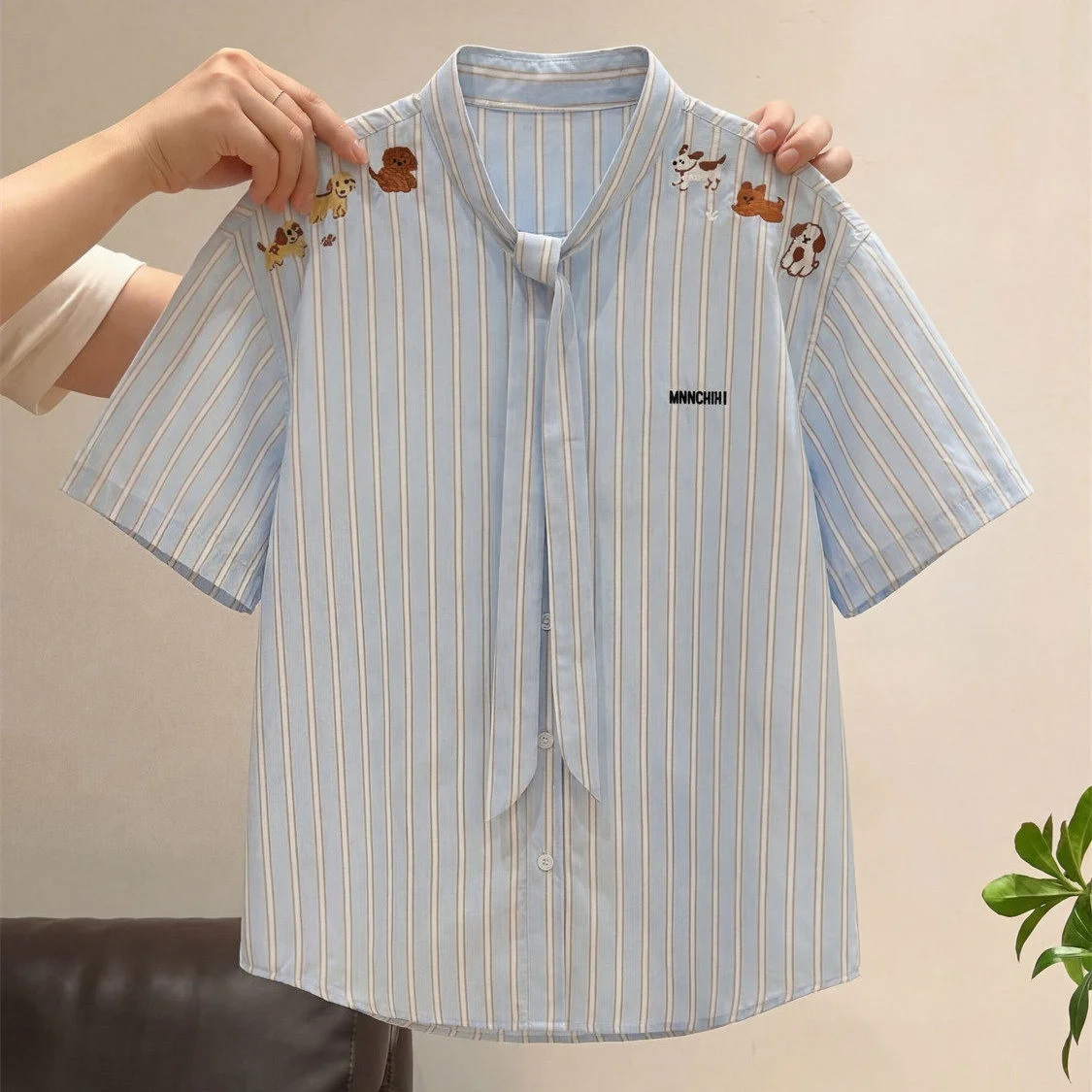 Loose Short Sleeve Men's Shirt Summer Breathable Polyester Korean Style Dog Embroidery Design Casual Comfortable Top
Loose Short Sleeve Men's Shirt Summer Breathable Polyester Korean Style Dog Embroidery Design Casual Comfortable Top