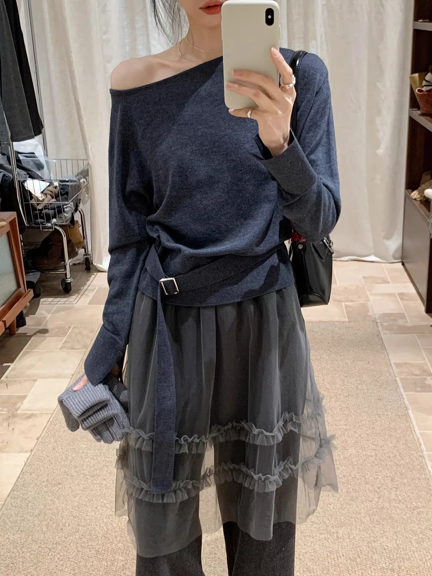 BRIVIN Korean Sle ey Asymmetrical oulder Knitted Sweater Women's Spring New Pure Desire Waist-Cinching Slimming Top
BRIVIN Korean Sle ey Asymmetrical oulder Knitted Sweater Women's Spring New Pure Desire Waist-Cinching Slimming Top