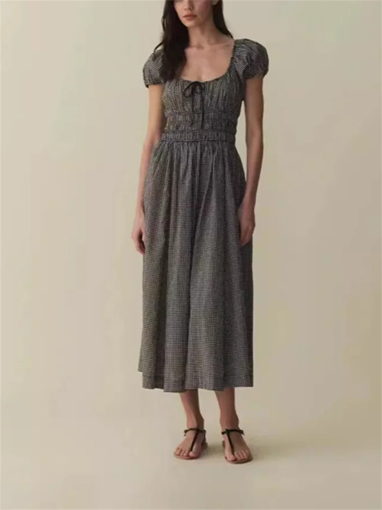 White Black Women Plaid Dress Cotton High Waist Lace-Up Female Puff Sleeve Midi Robe Spring Summer 2024
White Black Women Plaid Dress Cotton High Waist Lace-Up Female Puff Sleeve Midi Robe Spring Summer 2024
