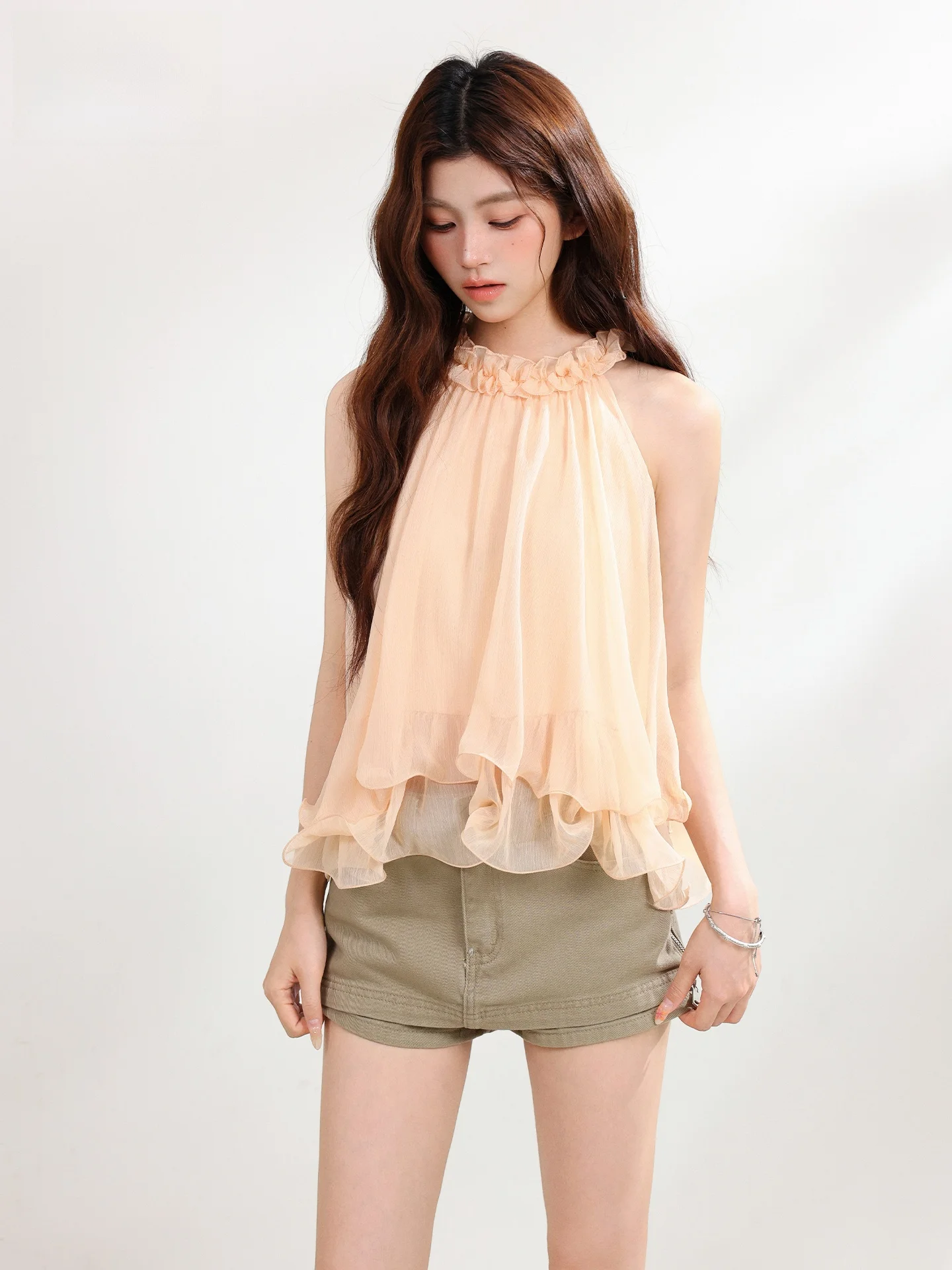 Gentle Wind Neck Hanging Lace Trim Tank Top Women's New 2026 Summer Outerwear Slimming Atmosphere Personality Top
Gentle Wind Neck Hanging Lace Trim Tank Top Women's New 2026 Summer Outerwear Slimming Atmosphere Personality Top