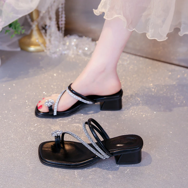 CRLAYDK Women's Square Open Toe Low Heeled Slide Sandals Rhinestone Strap Flip Flops Slip On Mules Comfort Dressy Slippers
CRLAYDK Women's Square Open Toe Low Heeled Slide Sandals Rhinestone Strap Flip Flops Slip On Mules Comfort Dressy Slippers