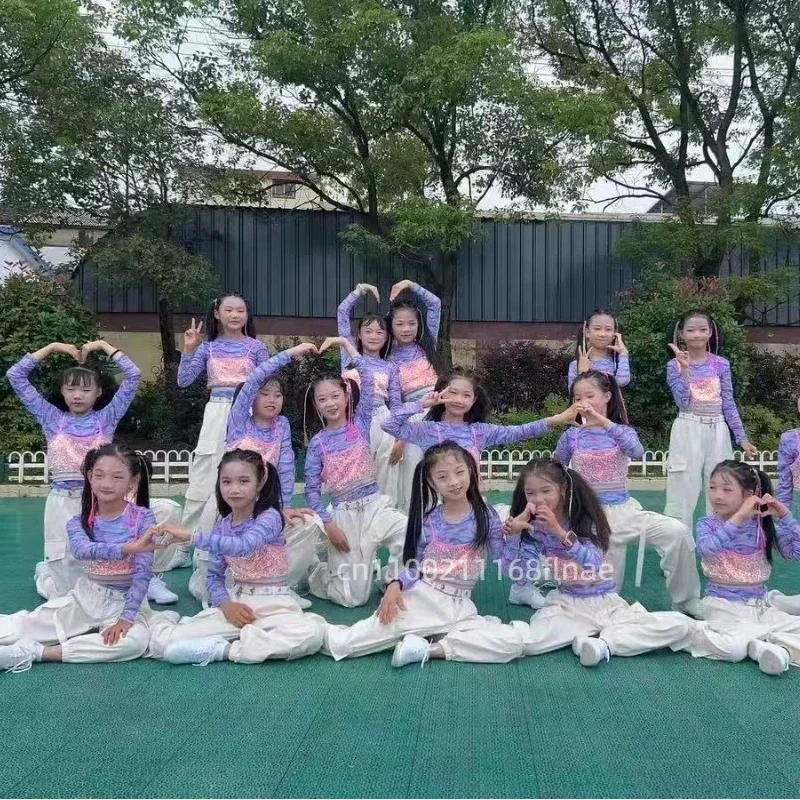 Детский костюм для джазовых танцев, детский комплект для уличных танцев в стиле хип-хоп, детское шоу на подиуме, классная одежда для девочек
Детский костюм для джазовых танцев, детский комплект для уличных танцев в стиле хип-хоп, детское шоу на подиуме, классная одежда для девочек