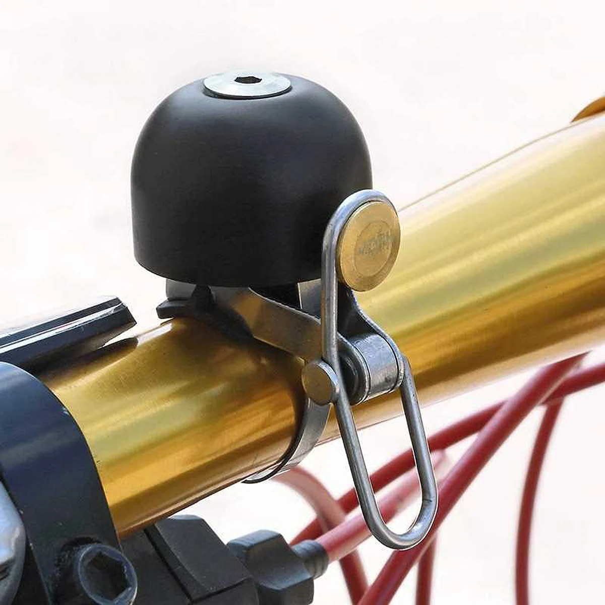 Retro Bike Bell Vintage Handlebar Bell Loud Horn For Road Cycle Scooter Strong Metal Design Easy Install (Black)
Retro Bike Bell Vintage Handlebar Bell Loud Horn For Road Cycle Scooter Strong Metal Design Easy Install (Black)