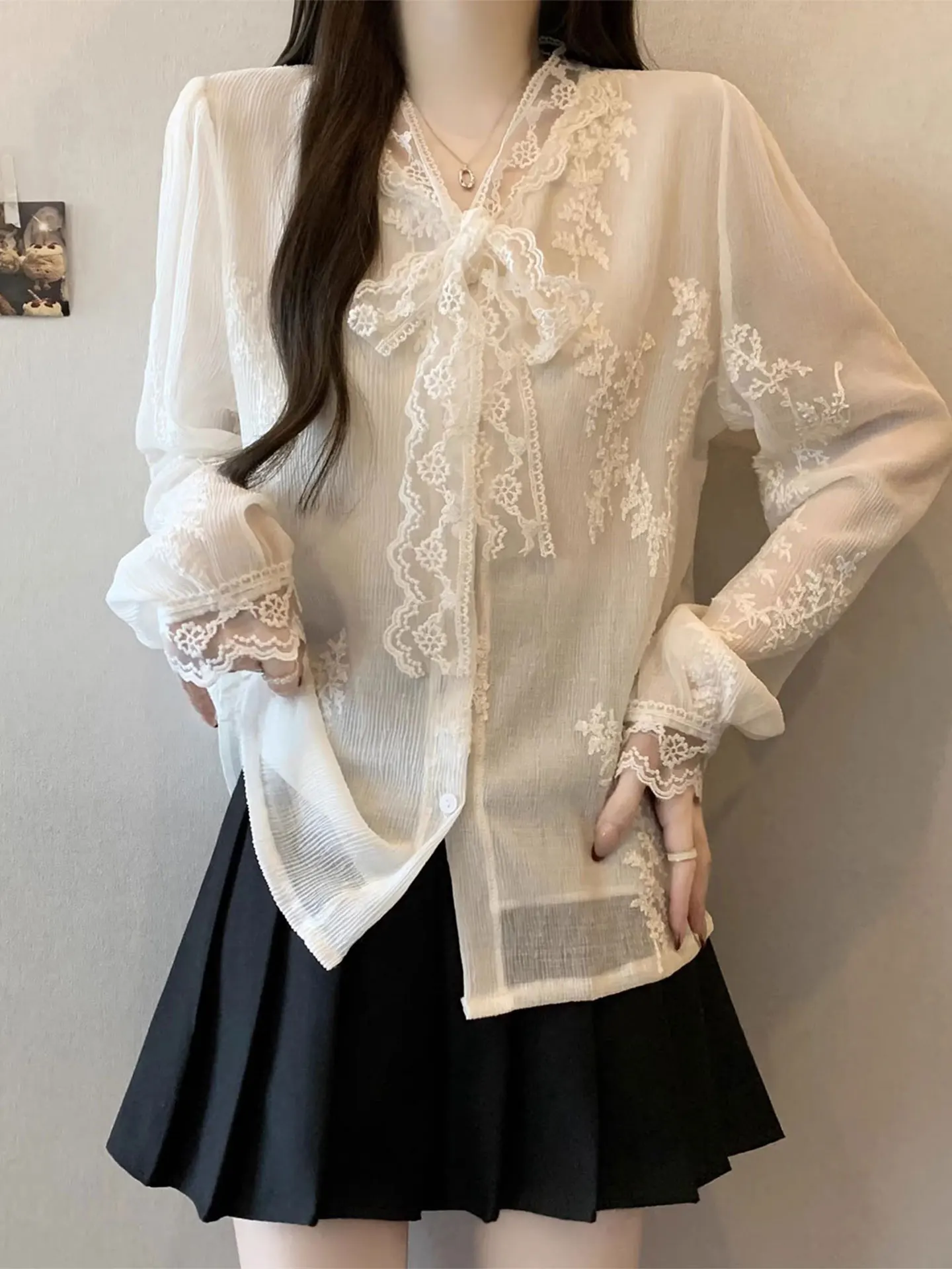 Lightweight Long Sve Lace irt Apricot Color Boting Top for plus Size Women Spring 2026 Casual Sle Comfortable Breat...
Lightweight Long Sve Lace irt Apricot Color Boting Top for plus Size Women Spring 2026 Casual Sle Comfortable Breat...