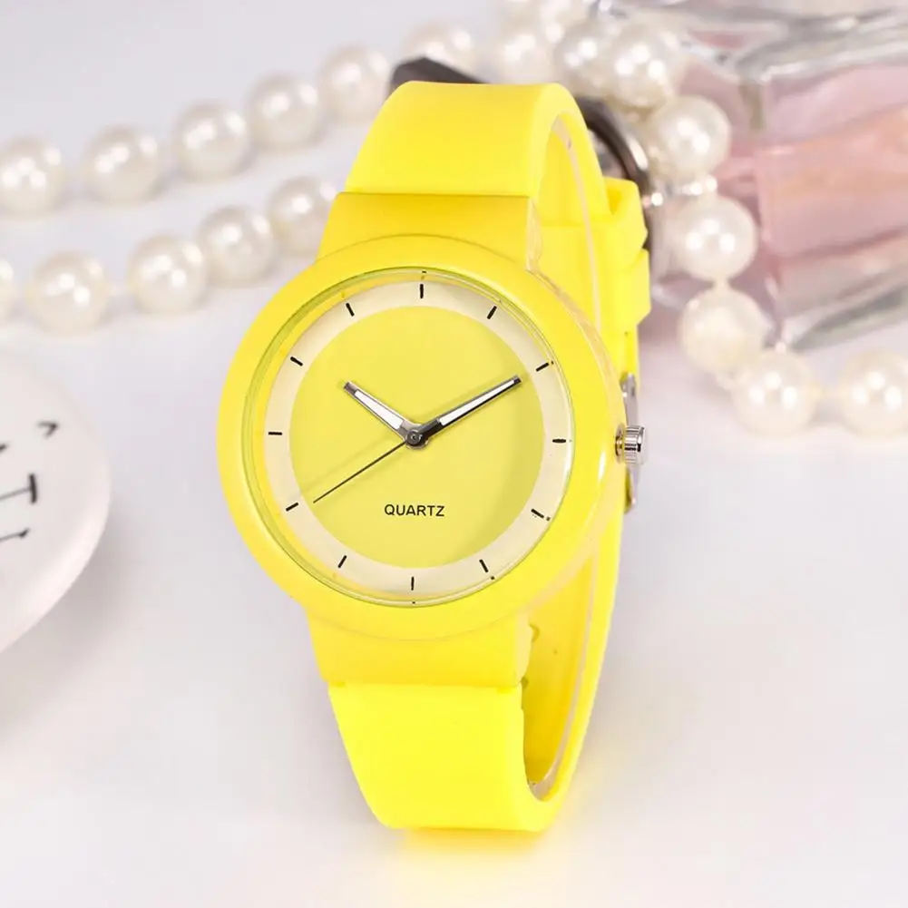 Fashionable Student Accessory Stylish Candy Color Women's Watch with Silicone Strap Quartz Movement Round Dial for Birthday
Fashionable Student Accessory Stylish Candy Color Women's Watch with Silicone Strap Quartz Movement Round Dial for Birthday