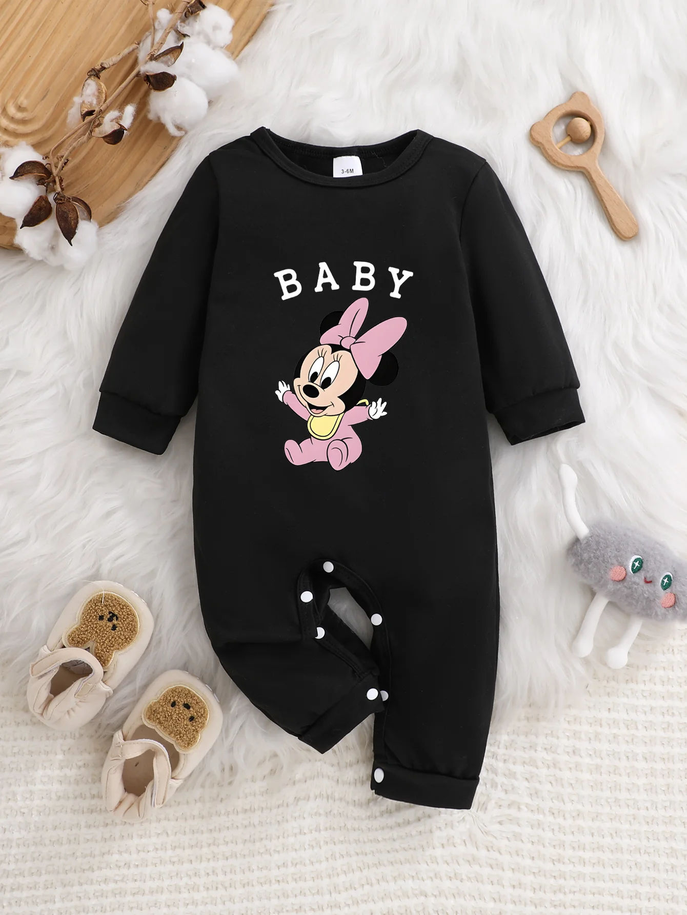 【Authorized】Disney Minnie Baby Long-Sleeve Romper, Cute Pattern Print, Round Neck, Soft and Comfortable, Machine Washable, Suitable for All Seasons, Suitable for Outdoor Wear
【Authorized】Disney Minnie Baby Long-Sleeve Romper, Cute Pattern Print, Round Neck, Soft and Comfortable, Machine Washable, Suitable for All Seasons, Suitable for Outdoor Wear