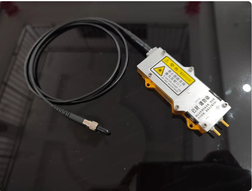 130 Вт, первая версия, с разъемом SMA905, защитной трубкой для оптоволокна и сталью
130 Вт, первая версия, с разъемом SMA905, защитной трубкой для оптоволокна и сталью