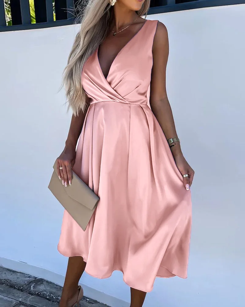 Backless Ruched Satin Party Dress Zipper Solid Color V Neck Folds Women Summer Autumn Tank Sexy Sleeveless High Waist
Backless Ruched Satin Party Dress Zipper Solid Color V Neck Folds Women Summer Autumn Tank Sexy Sleeveless High Waist