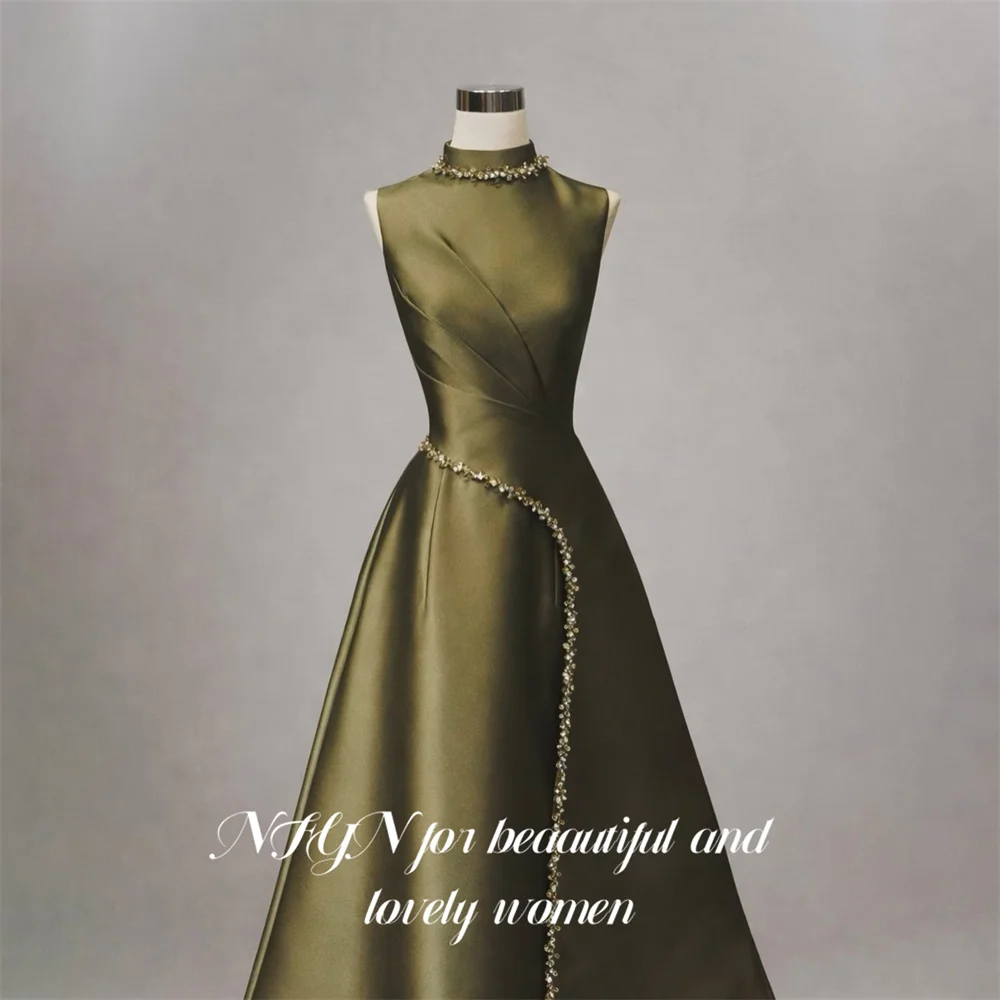 NFYN Sage Green Prom Dresses High Neck Sleeveless Gala Dresses Crystal Trim Saudi Arabic A Line Evening Party Gown Customized
NFYN Sage Green Prom Dresses High Neck Sleeveless Gala Dresses Crystal Trim Saudi Arabic A Line Evening Party Gown Customized