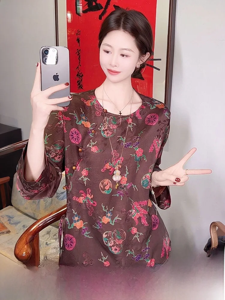 New Chinese Style Silk Shirt Beautiful Long Sleeve Silk Blouse Casual Straight Cut Floral Embroidery Women...
New Chinese Style Silk Shirt Beautiful Long Sleeve Silk Blouse Casual Straight Cut Floral Embroidery Women...