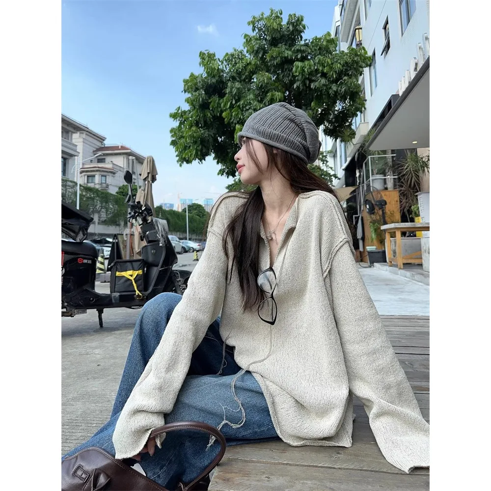 V-Neck Women Pullovers New Autumn Slim Winter Loose Woman Pullovers Solid Color Simple Basic Knitted Top Female
V-Neck Women Pullovers New Autumn Slim Winter Loose Woman Pullovers Solid Color Simple Basic Knitted Top Female