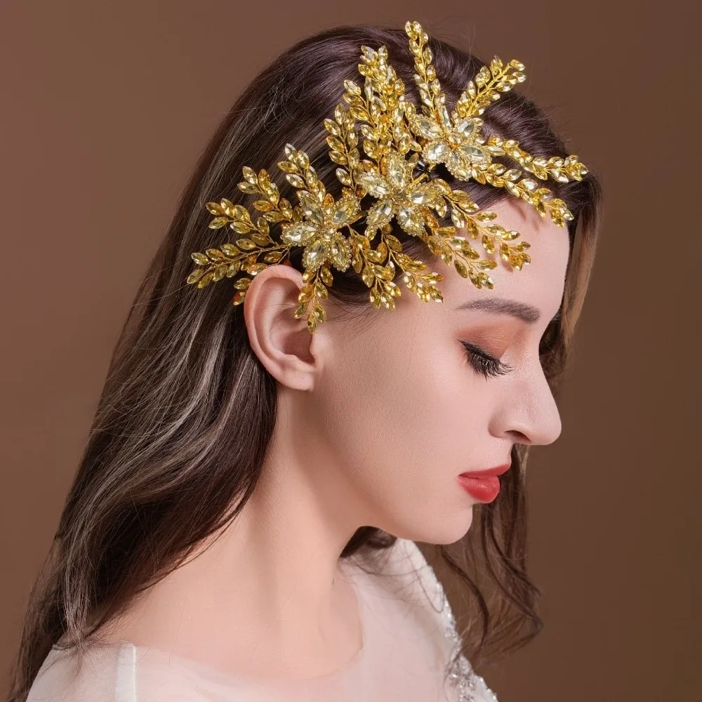 Elegant Wedding Headband Sparkling Leaf Design Bride Crown Tiaras Rhinestone Flower Handmade Crystal Tiaras
Elegant Wedding Headband Sparkling Leaf Design Bride Crown Tiaras Rhinestone Flower Handmade Crystal Tiaras