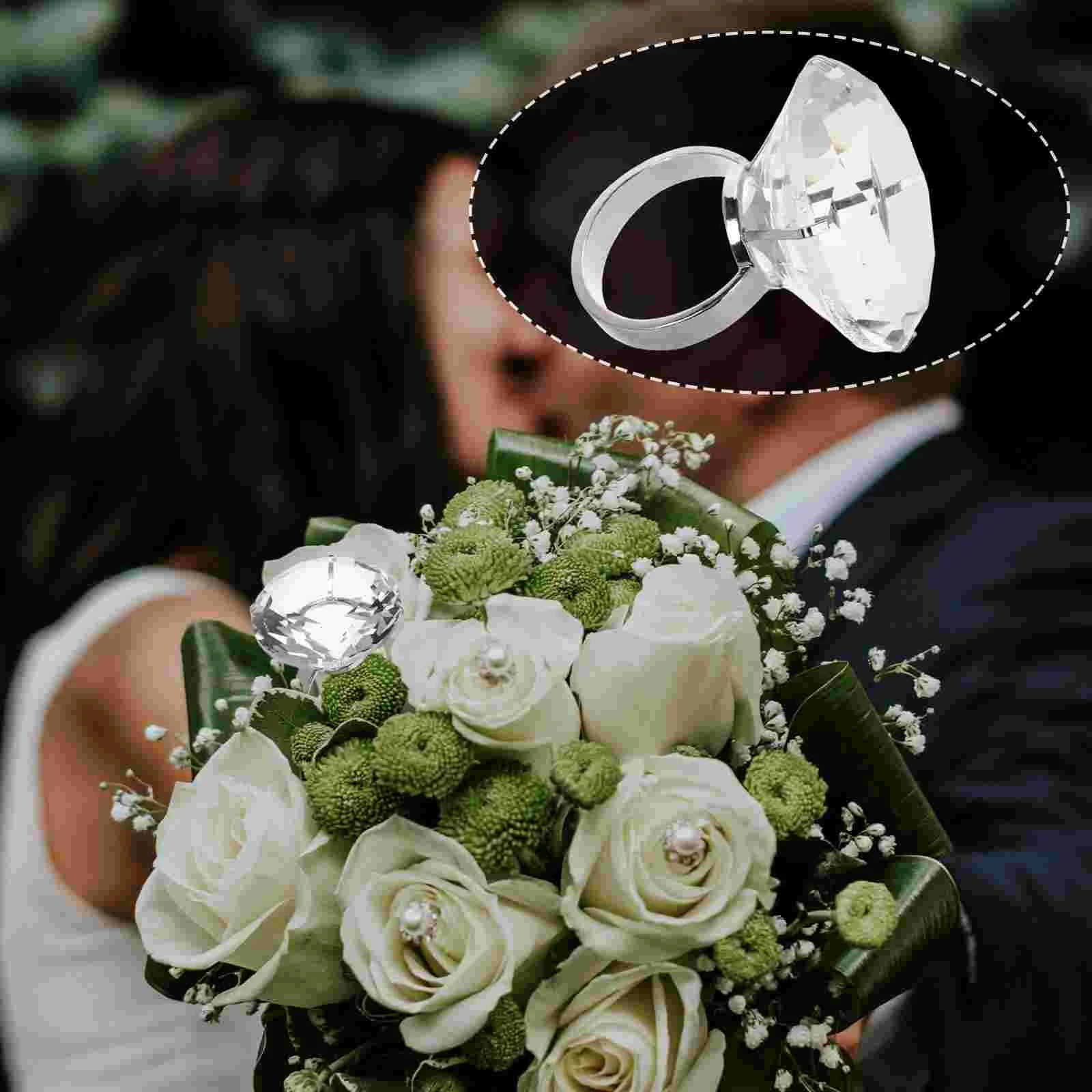 Wedding Set Props Diamond Ring Engagement Ornament Glass Ornaments Decor Clothing
Wedding Set Props Diamond Ring Engagement Ornament Glass Ornaments Decor Clothing