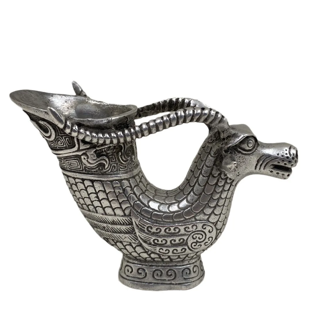 Croissant wine jazz cup pure copper silver plated old-fashioned sheep head bottle hidden wine glass collection film props
Croissant wine jazz cup pure copper silver plated old-fashioned sheep head bottle hidden wine glass collection film props