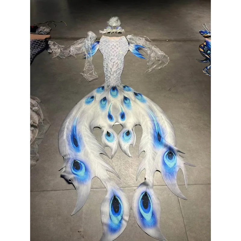 White peacock with diamond belt sequin aquarium performance suit and wetsuit
White peacock with diamond belt sequin aquarium performance suit and wetsuit