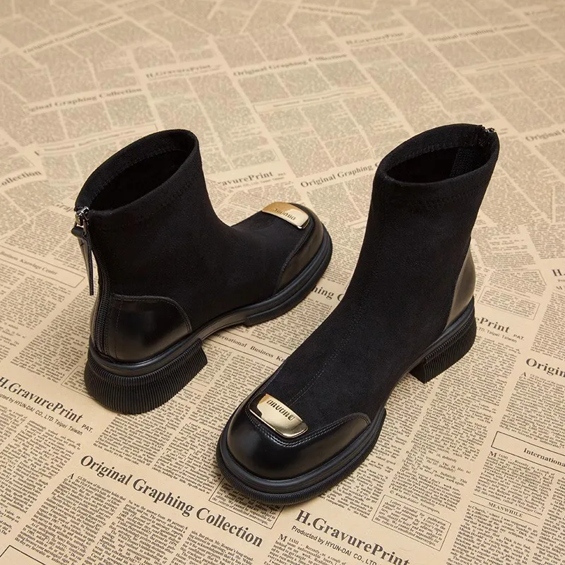 Black stretch women's shoes thick heel 2024 autumn/winter Korean style small ankle boots platform with skirt senior vintage boot
Black stretch women's shoes thick heel 2024 autumn/winter Korean style small ankle boots platform with skirt senior vintage boot