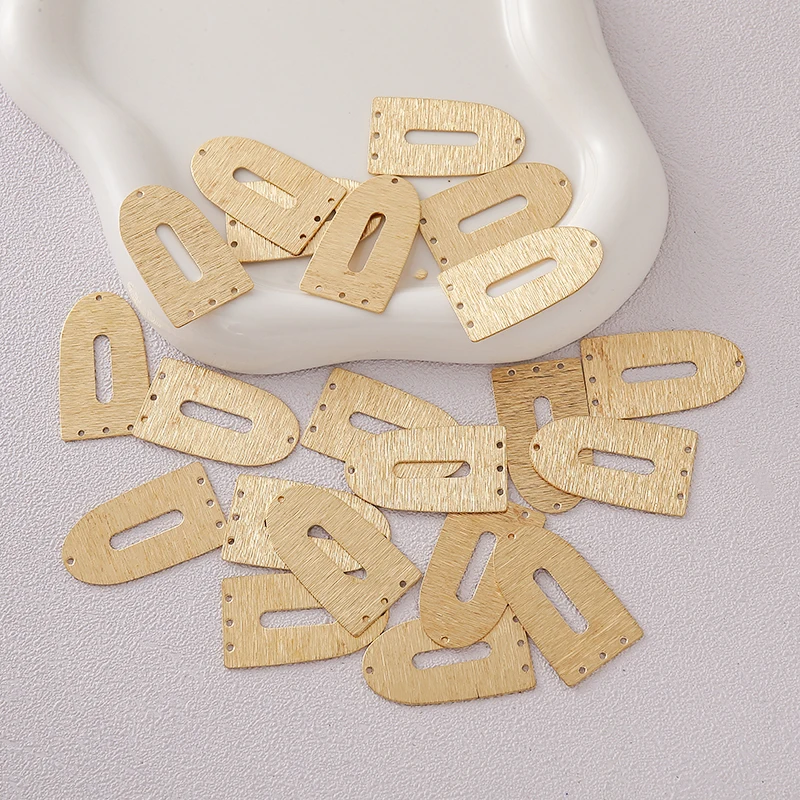20PCS primary color brushed brass U-shaped porous DIY connector suitable for handmade jewelry supplies
20PCS primary color brushed brass U-shaped porous DIY connector suitable for handmade jewelry supplies