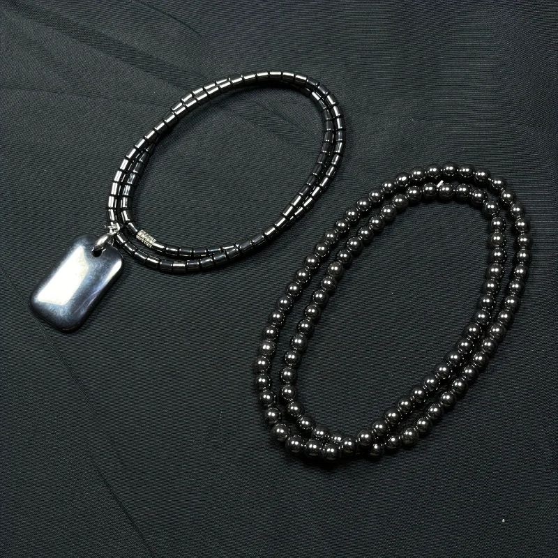 Natural Terahertz Magnetic Pendant, Fashionable and Simple Men's and Women's Jewelry Necklace.
Natural Terahertz Magnetic Pendant, Fashionable and Simple Men's and Women's Jewelry Necklace.