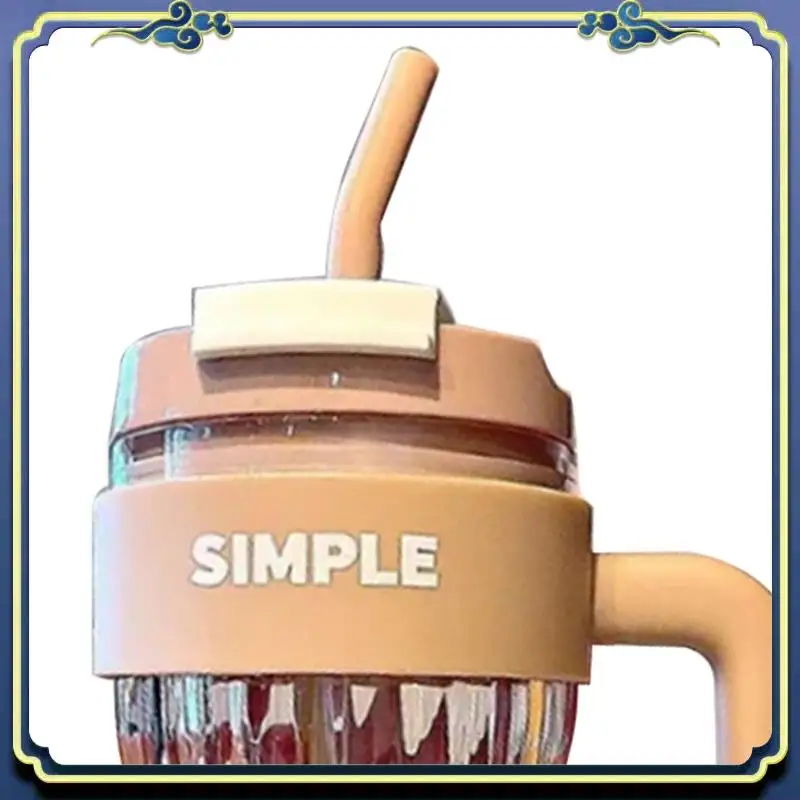 Latest Simple Large Capacity Handy Plastic Cup Girl Office Mug Handle Straw Water Cup Couple Drinking Cup
Latest Simple Large Capacity Handy Plastic Cup Girl Office Mug Handle Straw Water Cup Couple Drinking Cup