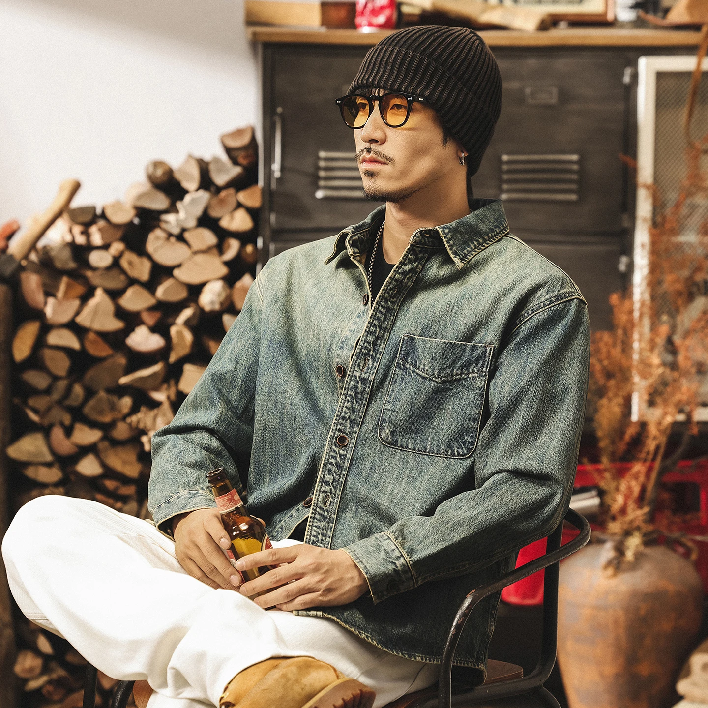 Retro and nostalgic washed denim shirt for men, long-sleeved, new spring and autumn trendy brand loose casual shirt jacket
Retro and nostalgic washed denim shirt for men, long-sleeved, new spring and autumn trendy brand loose casual shirt jacket