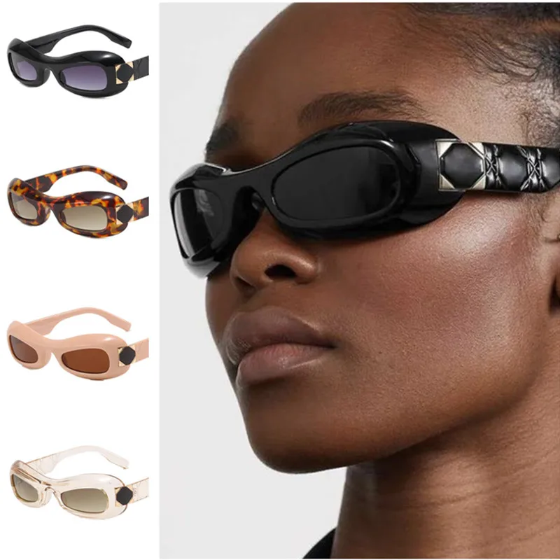 NEW Sun Glasses Unisex Small Frame Anti-UV Spectacles Personality Temples Eyeglasses Ornamental HIp Hop Sunglasses
NEW Sun Glasses Unisex Small Frame Anti-UV Spectacles Personality Temples Eyeglasses Ornamental HIp Hop Sunglasses