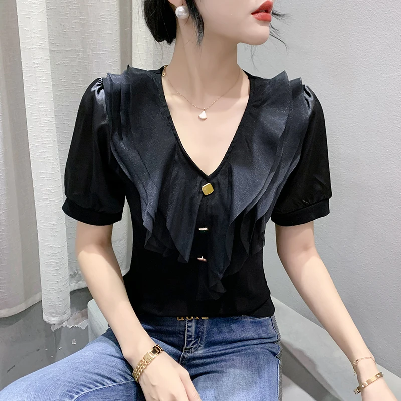 Black,Summer,Korean,Style,Cotton,T-Shirt,Women,Fashion,Sexy,V-Neck,Ruffles,Patchwork,Button,Tops,Short Sleeve,Tees,New,549007
Black,Summer,Korean,Style,Cotton,T-Shirt,Women,Fashion,Sexy,V-Neck,Ruffles,Patchwork,Button,Tops,Short Sleeve,Tees,New,549007