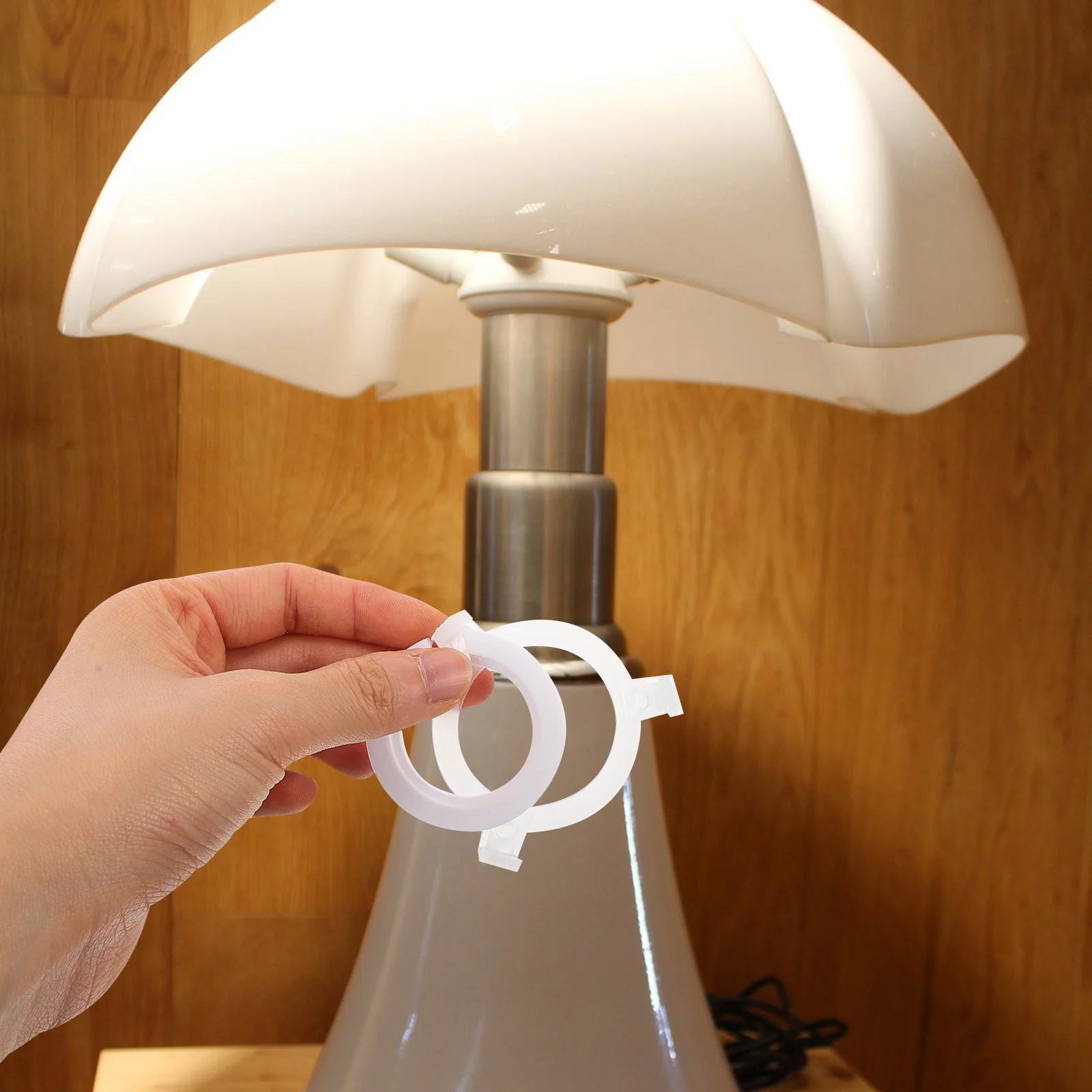 10pcs Lampshade Reducer Ring E27 To E14 Lamp Shade Adapter Conversion Ring For Light Fixtures Lamp Accessories
10pcs Lampshade Reducer Ring E27 To E14 Lamp Shade Adapter Conversion Ring For Light Fixtures Lamp Accessories