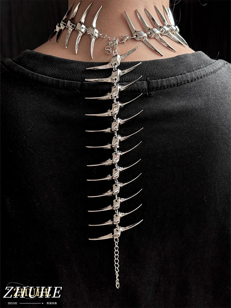 The Cyberpunk Style Of The Spiky Fishbone Copper Material Is Perfect For Men's And Women's Jewelry Accessories And Party Gifts
The Cyberpunk Style Of The Spiky Fishbone Copper Material Is Perfect For Men's And Women's Jewelry Accessories And Party Gifts