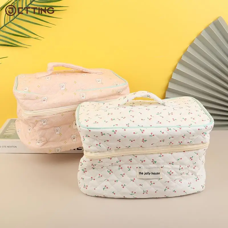 1PC cotton Quilting Makeup Bag Ladies Cute Zipper Cloth Cosmetic Handbag For Women Portable Large-capacity Toiletry Storage Bags
1PC cotton Quilting Makeup Bag Ladies Cute Zipper Cloth Cosmetic Handbag For Women Portable Large-capacity Toiletry Storage Bags