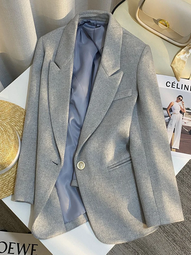 Тонкий элегантный блейзер из искусственной шерсти, женский осенне-зимний винтажный костюм с длинными рукавами, пальто в Корейском стиле, женский повседневный простой универсальный пиджак, топ
Тонкий элегантный блейзер из искусственной шерсти, женский осенне-зимний винтажный костюм с длинными рукавами, пальто в Корейском стиле, женский повседневный простой универсальный пиджак, топ