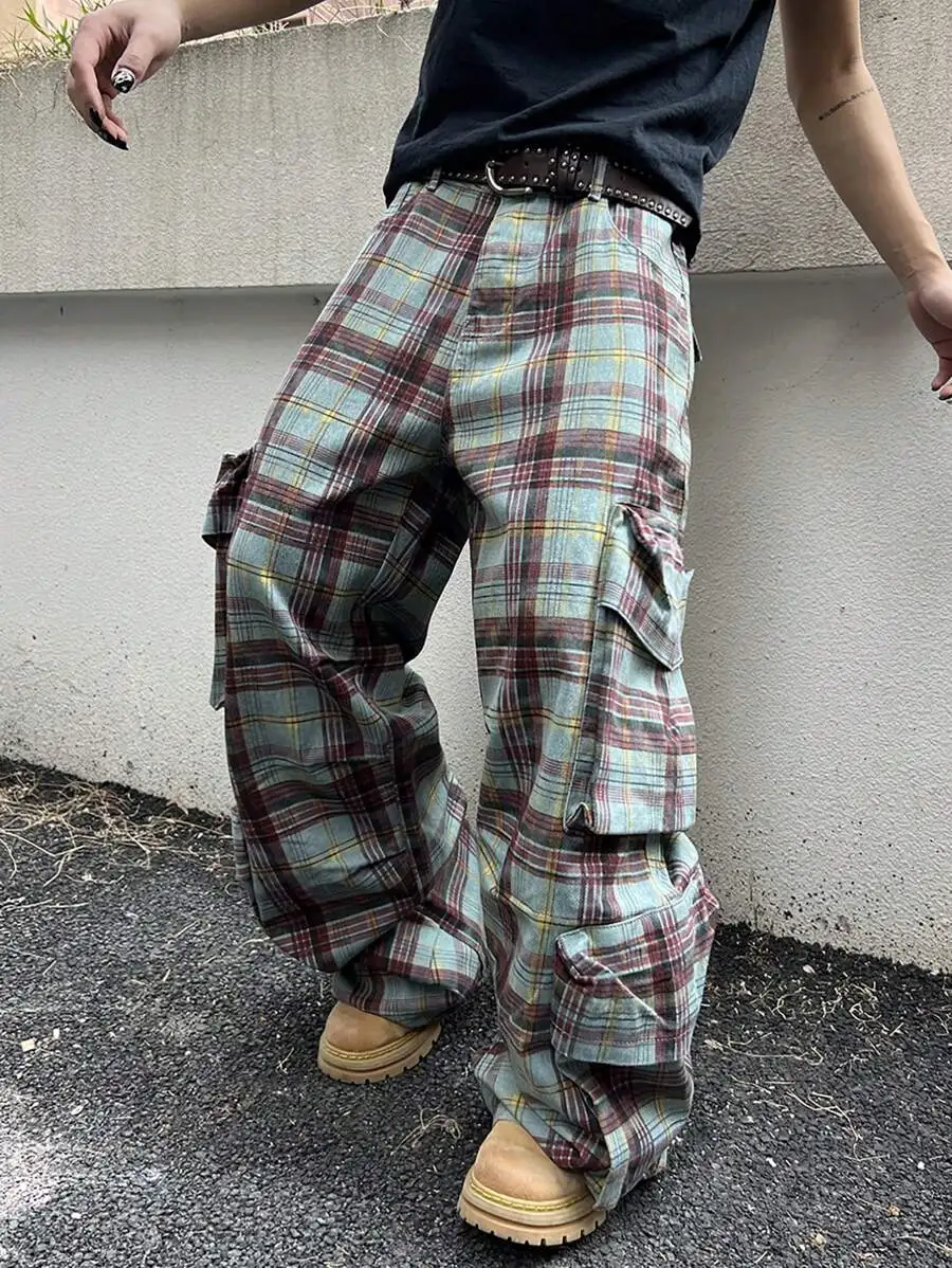 Plaid Loose Fit Cargo Pants For Men – Straight Leg Casual Streetwear With Multiple Pockets, Emo Aesthetic
Plaid Loose Fit Cargo Pants For Men – Straight Leg Casual Streetwear With Multiple Pockets, Emo Aesthetic