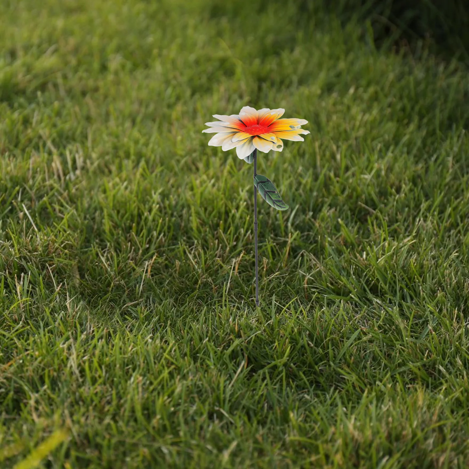 Simulated Sunflower Garden Decor for outside Solar Light Yard Stakes Decorative Gardening Iron 
Simulated Sunflower Garden Decor for outside Solar Light Yard Stakes Decorative Gardening Iron