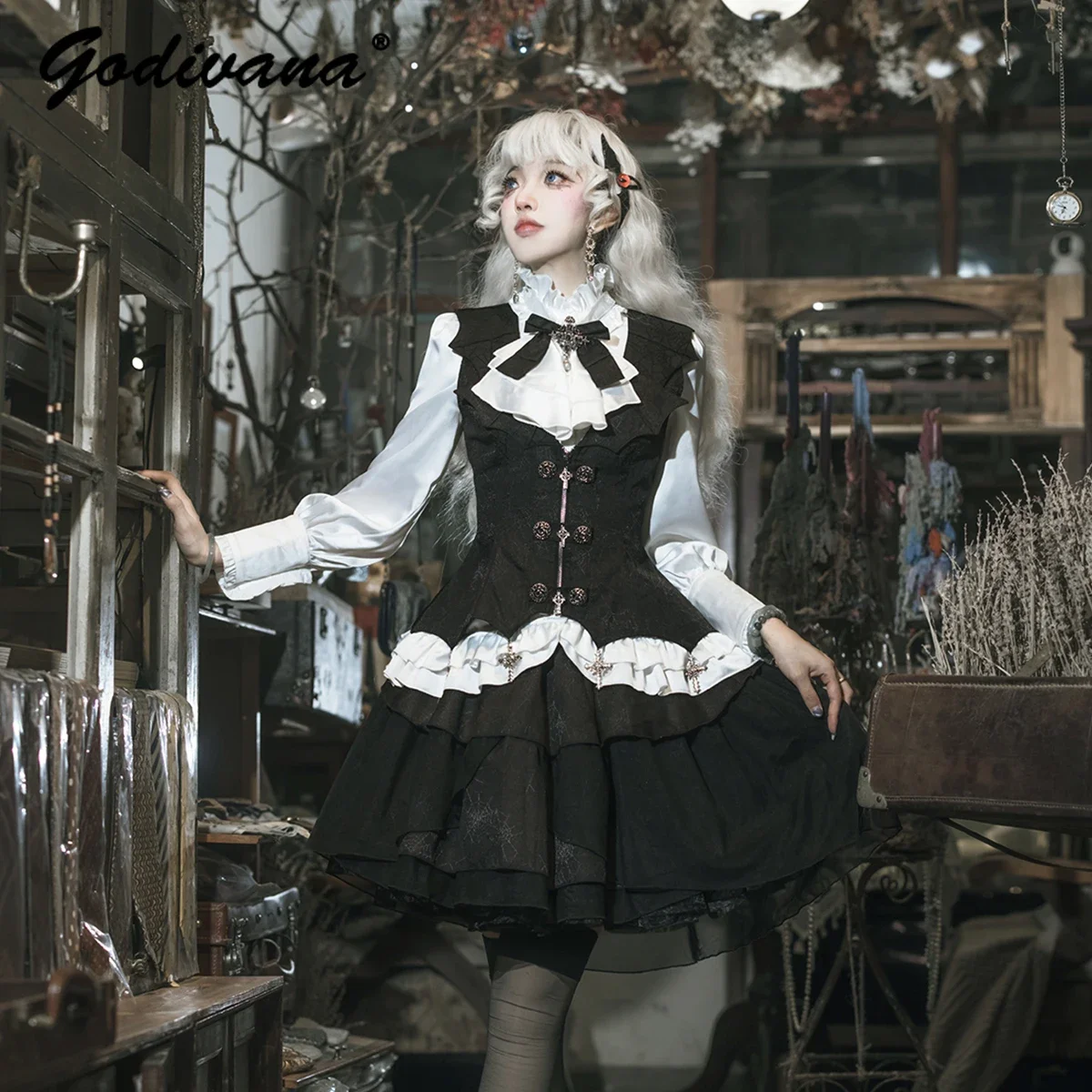 Gothic Lolita Dress Set New Spring and Autumn Women's Retro Stand Collar Long Sleeve White Shirt Slim Black Vest and Skirt Suits
Gothic Lolita Dress Set New Spring and Autumn Women's Retro Stand Collar Long Sleeve White Shirt Slim Black Vest and Skirt Suits
