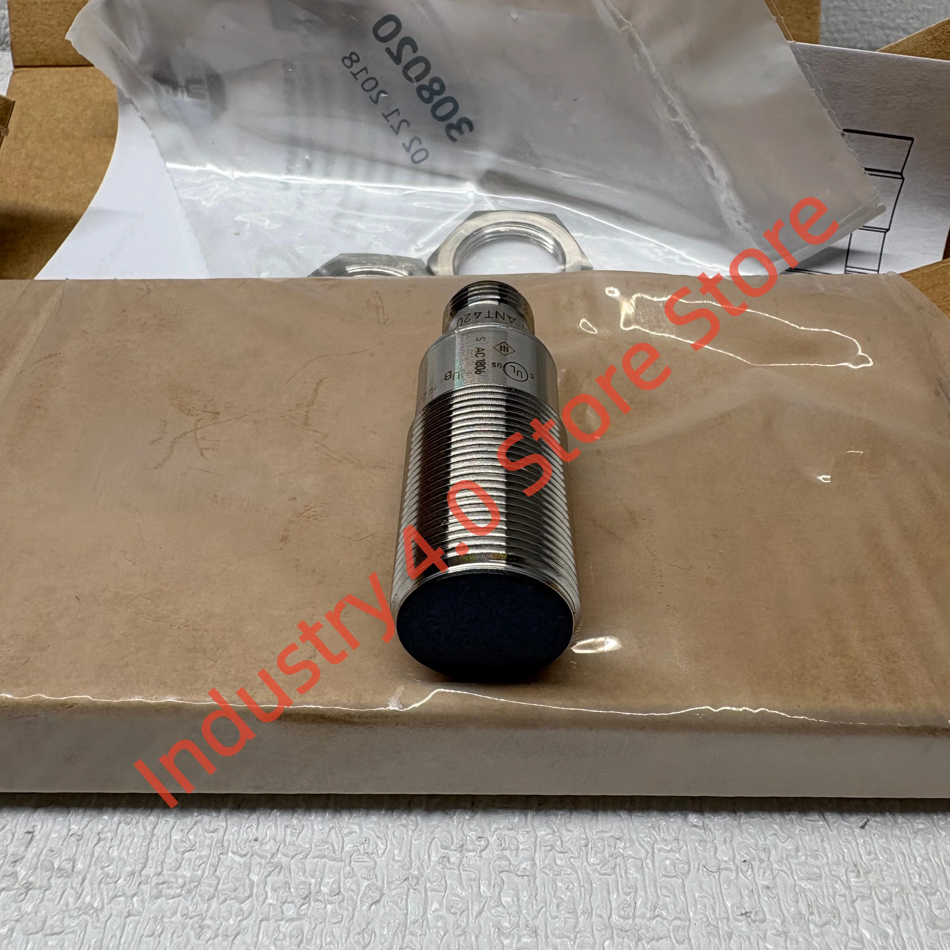 ANT420 DTRHFWIDUS03 RFID read-write head New original
ANT420 DTRHFWIDUS03 RFID read-write head New original
