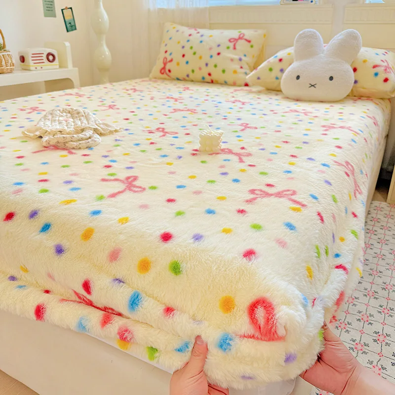 Plush Bedsheet for Winter Super Soft Fitted Sheets Skin-friendly Bed Cover Thicken Warm Bed Linen drap de lit (No Pillowcase)
Plush Bedsheet for Winter Super Soft Fitted Sheets Skin-friendly Bed Cover Thicken Warm Bed Linen drap de lit (No Pillowcase)