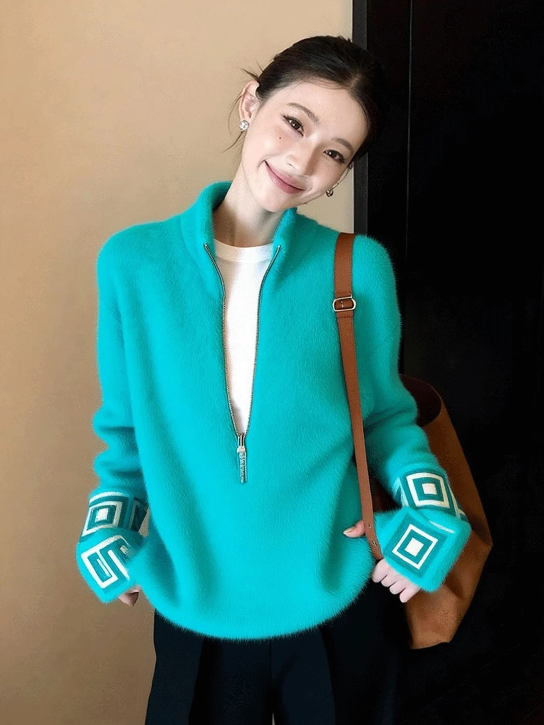Ladies' Lazy Style Knitted Sweater Winter Half Zip Inner Wear Base Shirt Unique Beautiful Top Warm Loose Fit Long Sleeve
Ladies' Lazy Style Knitted Sweater Winter Half Zip Inner Wear Base Shirt Unique Beautiful Top Warm Loose Fit Long Sleeve