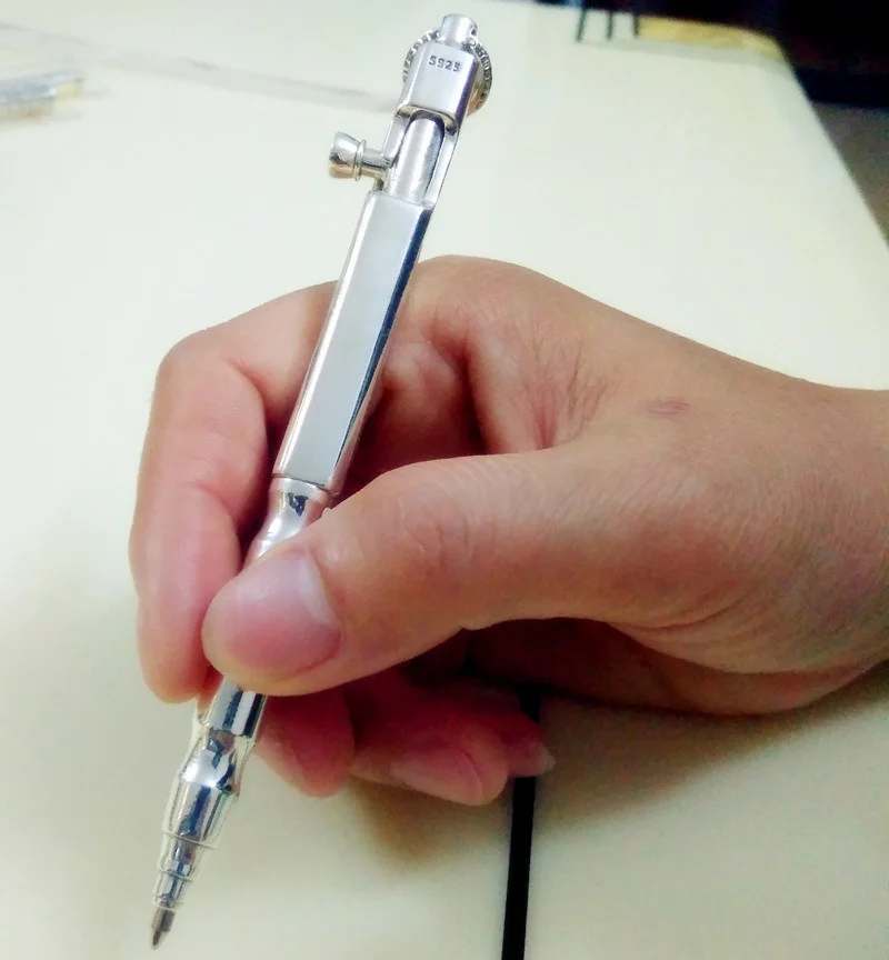 Mechanism Bolt Type S925 Sterling Silver Pen Holder Signature Pen Neutral Pen High-end Business Gel Pen
Mechanism Bolt Type S925 Sterling Silver Pen Holder Signature Pen Neutral Pen High-end Business Gel Pen