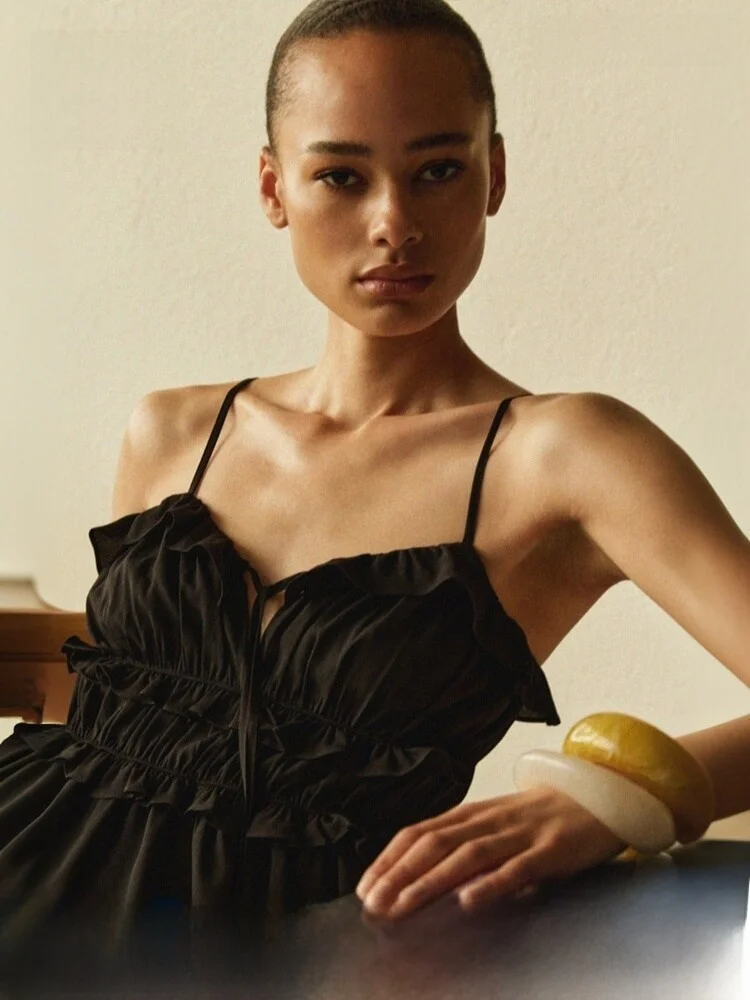 Модный женский жилет H&M 1295167: стильный плиссированный топ на бретелях из 100% полиэстера, летняя женская безрукавка
Модный женский жилет H&M 1295167: стильный плиссированный топ на бретелях из 100% полиэстера, летняя женская безрукавка
