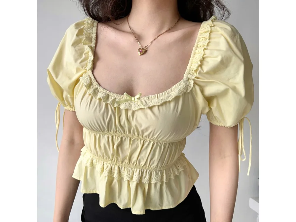 New Fashion Summer French Style Retro Tops Female Girls Square Collar Puff Sleeve Cropped Top Shirts for Women T-shirt
New Fashion Summer French Style Retro Tops Female Girls Square Collar Puff Sleeve Cropped Top Shirts for Women T-shirt