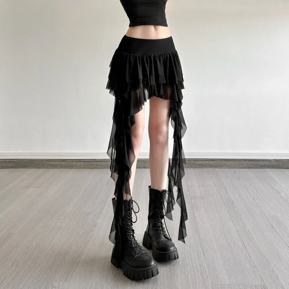 Boho High Waist Women's Tiered Skorts Irregular Asymmetrical Hem Mini Skirt Layered Ruffled Goth Skirt Summer Wear
Boho High Waist Women's Tiered Skorts Irregular Asymmetrical Hem Mini Skirt Layered Ruffled Goth Skirt Summer Wear